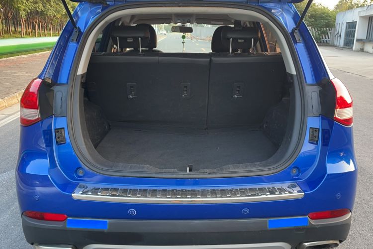 Used Haval H2 2017 Blue Label 1.5T Automatic Two-Wheel Drive Elite Model Trunk