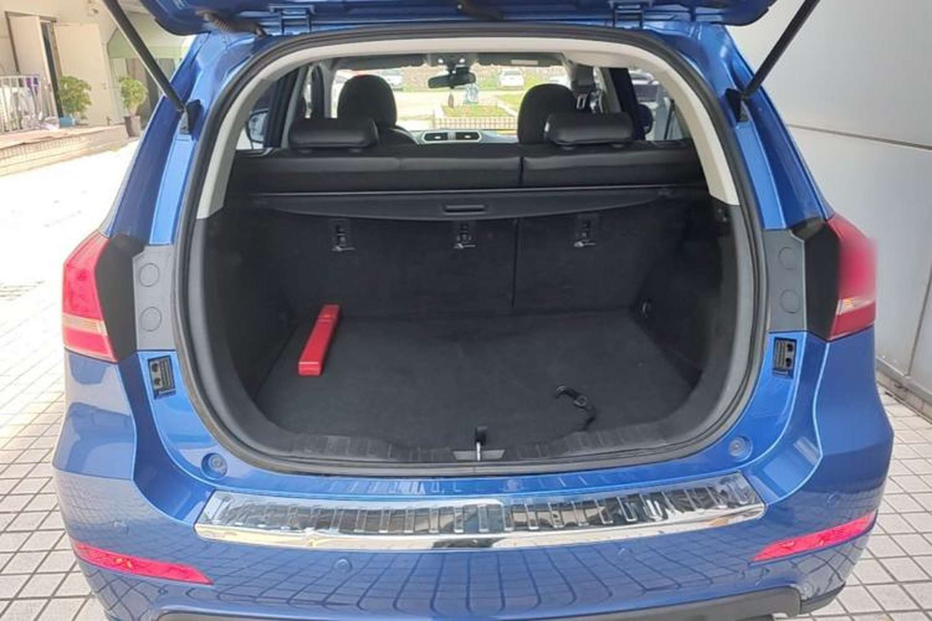 Used Haval H2 2017 Red-Label 1.5T Automatic Two-Wheel Drive Luxury Model Trunk
