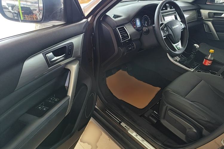 Used Haval H2 2017 Red-Label 1.5T Manual Two-Wheel Drive Luxury Model Driver Seat