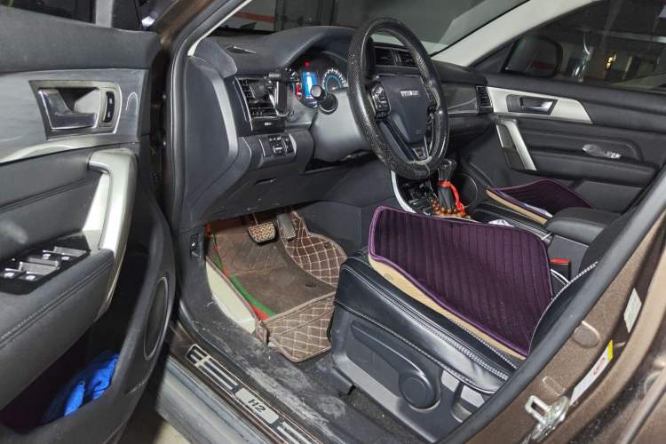 Used Haval H2 2017 Red-Label 1.5T Automatic Two-Wheel Drive Luxury Model Driver Seat