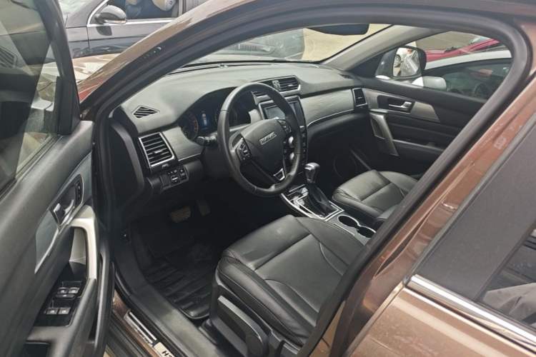 Used Haval H2 2017 Red-Label 1.5T Automatic Two-Wheel Drive Luxury Model Driver Seat