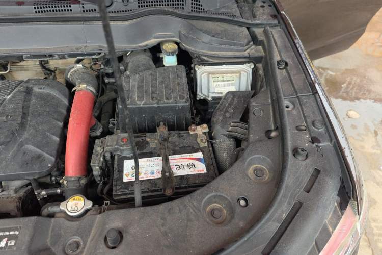 Used Haval H2 2017 Blue Label 1.5T Automatic Two-Wheel Drive Luxury Model Engine Bay Left