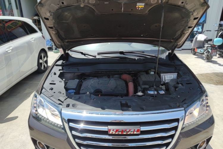 Used Haval H2 2017 Red-Label 1.5T Automatic Two-Wheel Drive Luxury Model Engine Bay