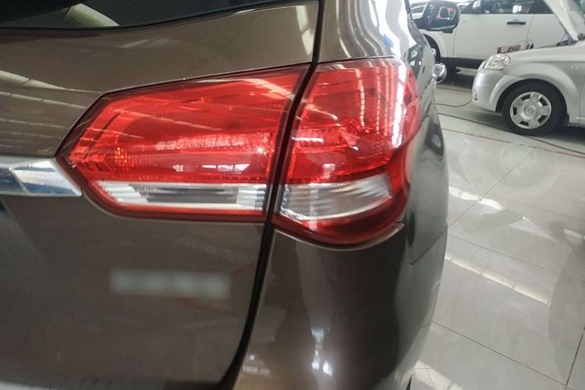 Used Haval H2 2017 Blue Label 1.5T Manual Two-Wheel Drive Luxury Model Exterior 3
