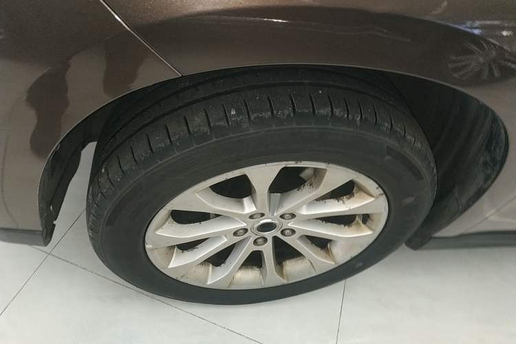 Used Haval H2 2017 Blue Label 1.5T Manual Two-Wheel Drive Luxury Model Exterior 4