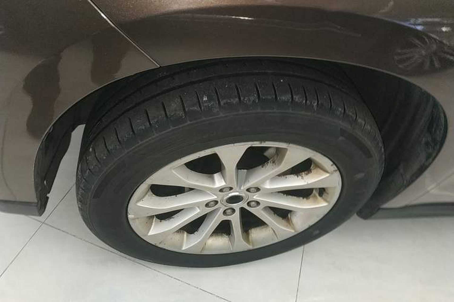 Used Haval H2 2017 Blue Label 1.5T Manual Two-Wheel Drive Luxury Model Exterior 4
