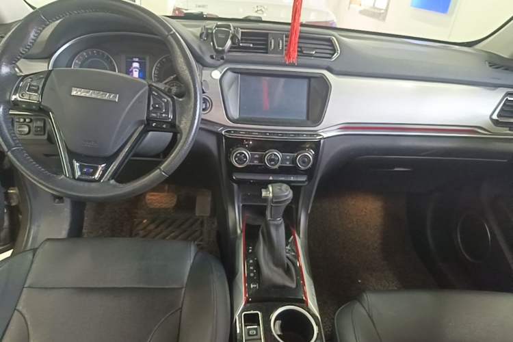 Used Haval H2 2017 Blue Label 1.5T Automatic Two-Wheel Drive Luxury Model Gear Lever