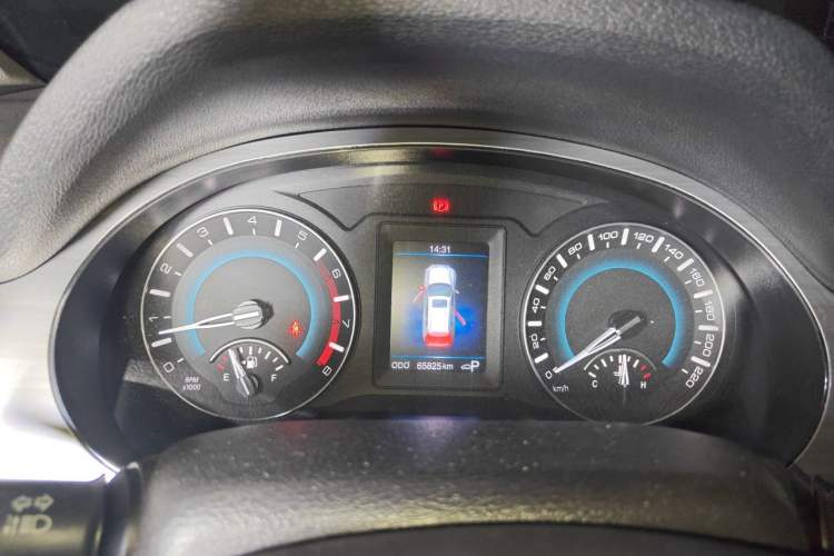 Used Haval H2 2017 Red-Label 1.5T Automatic Two-Wheel Drive Luxury Model Instrument Cluster