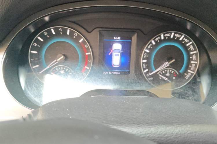 Used Haval H2 2017 Red-Label 1.5T Automatic Two-Wheel Drive Elite Model Instrument Cluster