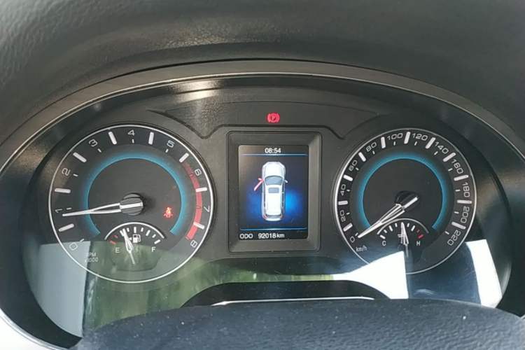 Used Haval H2 2017 Red-Label 1.5T Manual Two-Wheel Drive Luxury Model Instrument Cluster