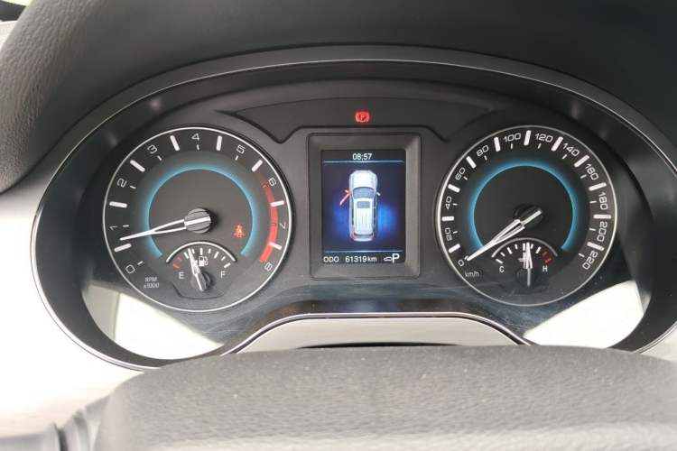 Used Haval H2 2017 Red-Label 1.5T Automatic Two-Wheel Drive Luxury Model Instrument Cluster