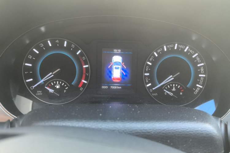 Used Haval H2 2017 Red-Label 1.5T Manual Two-Wheel Drive Luxury Model Instrument Cluster