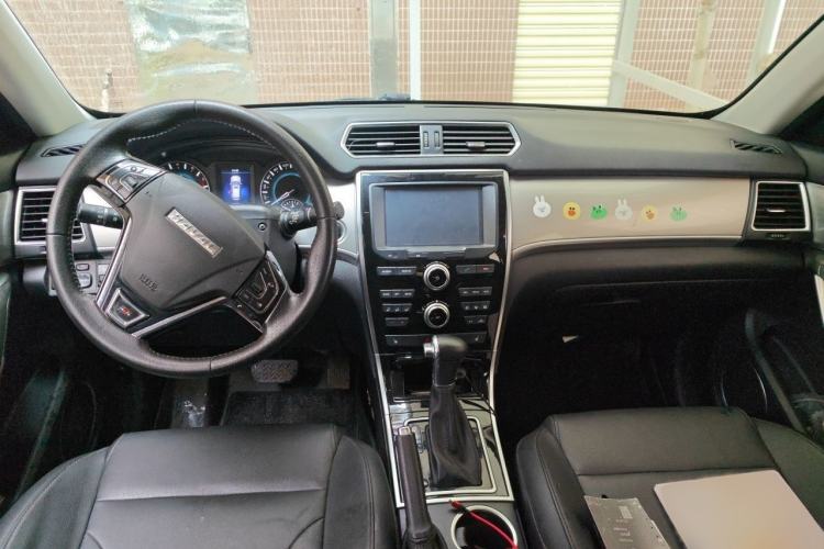 Used Haval H2 2017 Red-Label 1.5T Automatic Two-Wheel Drive Elite Model Interior 2