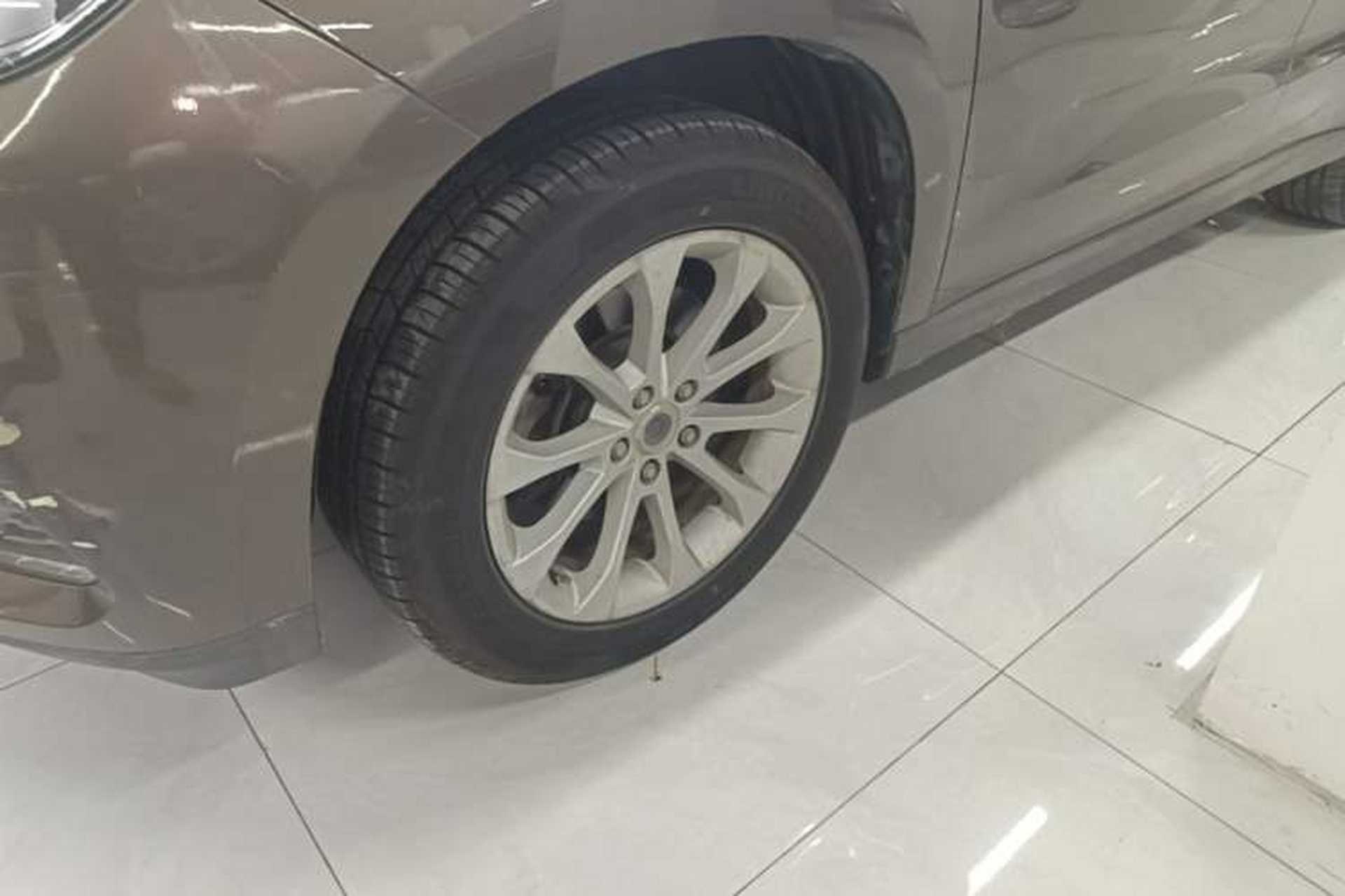 Used Haval H2 2017 Blue Label 1.5T Automatic Two-Wheel Drive Luxury Model Left Front Wheel Hub