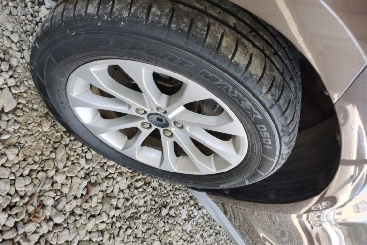 Used Haval H2 2017 Red-Label 1.5T Automatic Two-Wheel Drive Elite Model Left Front Wheel Hub