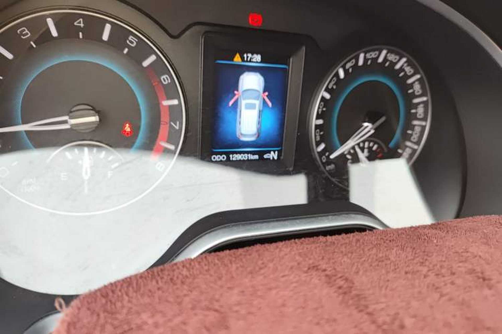 Used Haval H2 2017 Blue Label 1.5T Automatic Two-Wheel Drive Luxury Model Odometer Close Up