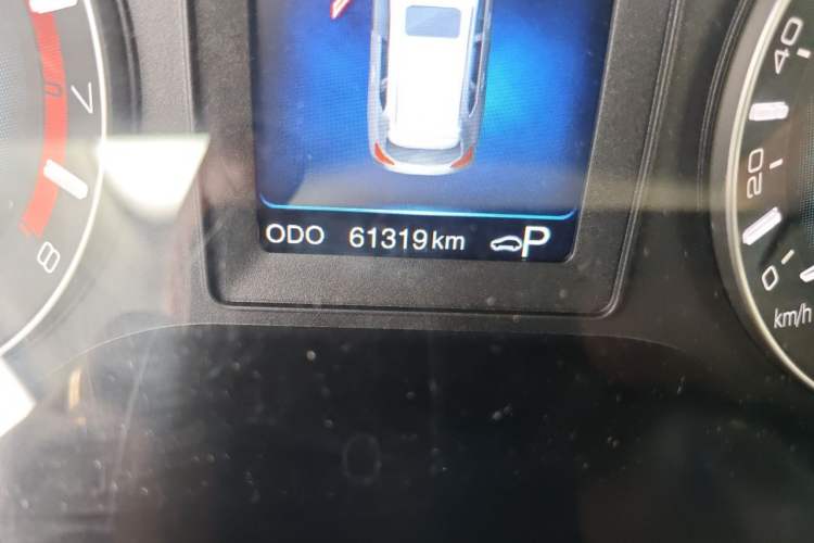 Used Haval H2 2017 Red-Label 1.5T Automatic Two-Wheel Drive Luxury Model Odometer Close Up