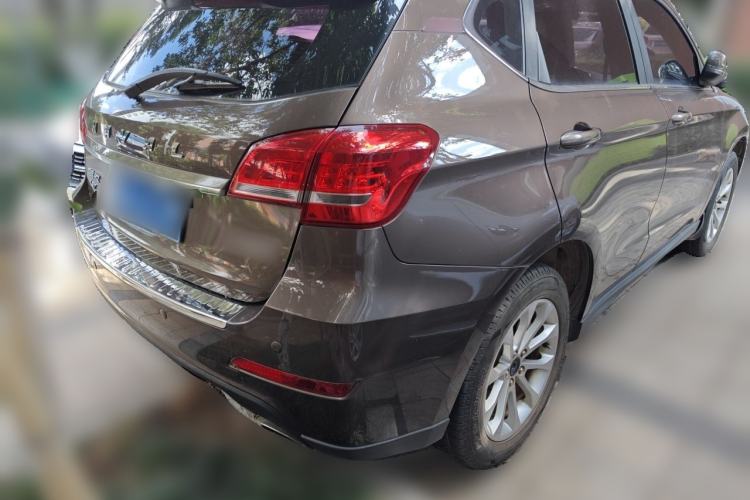 Used Haval H2 2017 Red-Label 1.5T Automatic Two-Wheel Drive Elite Model Rear Right 45 Deg
