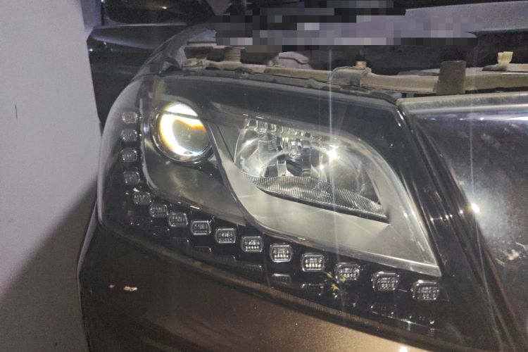 Used Haval H2 2017 Red-Label 1.5T Automatic Two-Wheel Drive Luxury Model Right Front Headlight
