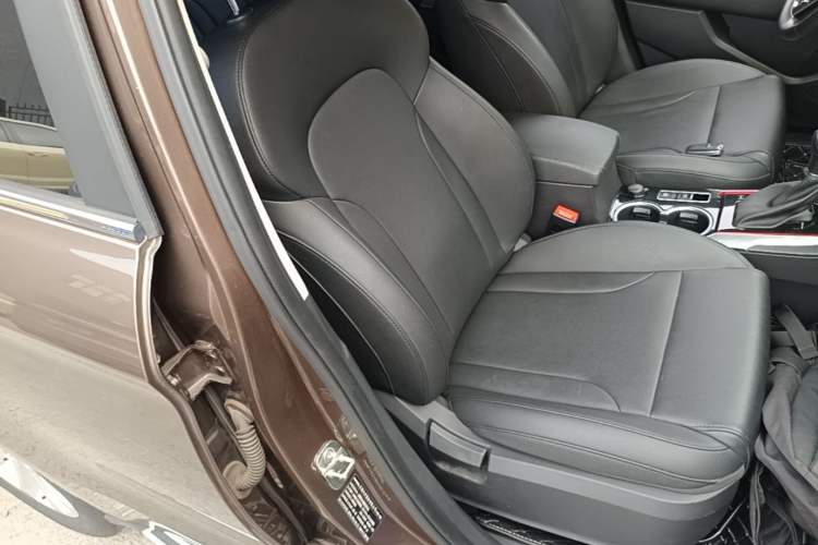 Used Haval H2 2017 Blue Label 1.5T Automatic Two-Wheel Drive Luxury Model Right Front Seat