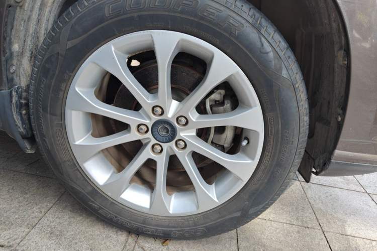 Used Haval H2 2017 Red-Label 1.5T Automatic Two-Wheel Drive Elite Model Right Front Wheel Hub