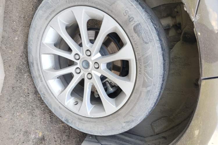 Used Haval H2 2017 Blue Label 1.5T Automatic Two-Wheel Drive Luxury Model Right Rear Wheel Hub