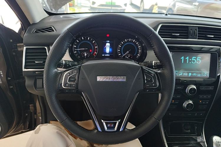 Used Haval H2 2017 Red-Label 1.5T Manual Two-Wheel Drive Luxury Model Steering Wheel