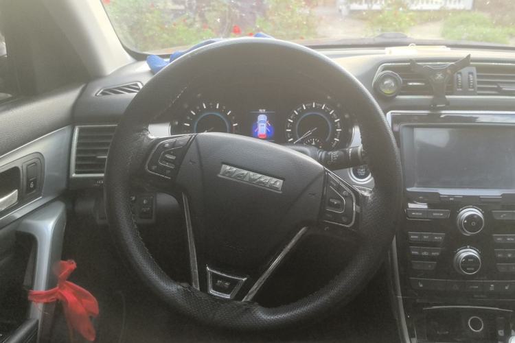 Used Haval H2 2017 Red-Label 1.5T Manual Two-Wheel Drive Luxury Model Steering Wheel