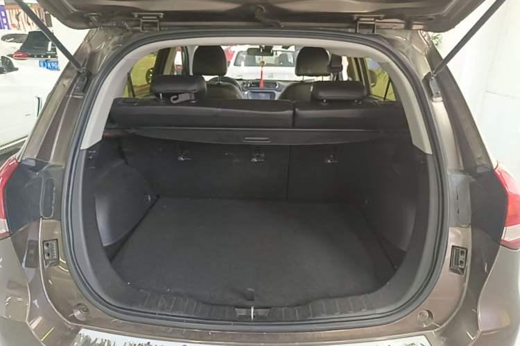 Used Haval H2 2017 Blue Label 1.5T Automatic Two-Wheel Drive Luxury Model Trunk