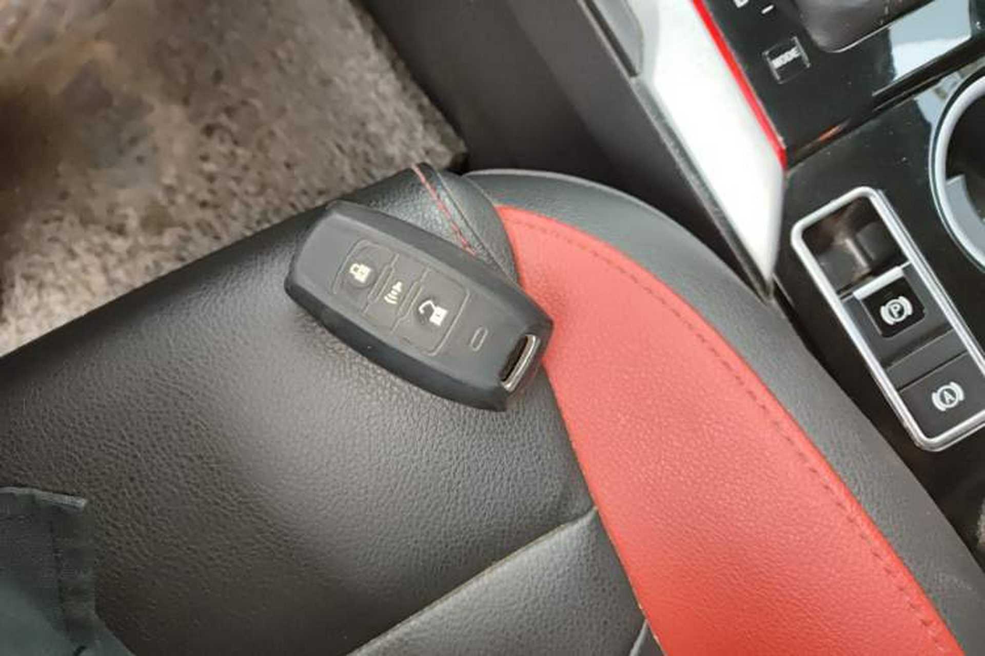Used Haval H2 2017 Blue Label 1.5T Automatic Two-Wheel Drive Luxury Model Vehicle Key