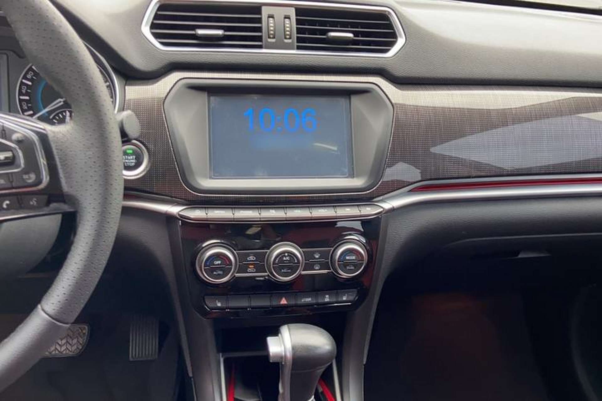 Used Haval H2 2017 Blue Label 1.5T Automatic Two-Wheel Drive Prestige Model Audio And AC Panel