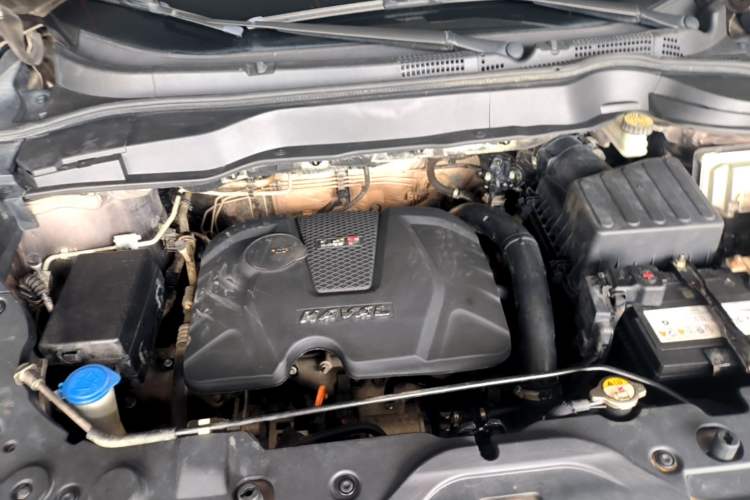 Used Haval H2 2017 Red-Label 1.5T Manual Two-Wheel Drive Comfort Model Engine Bay