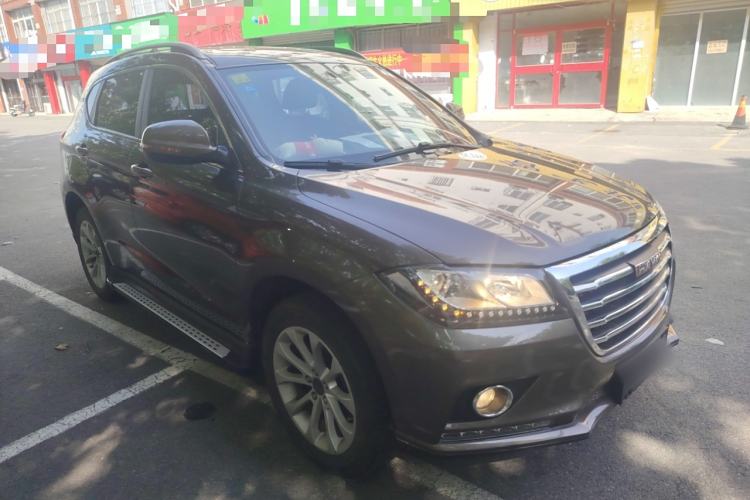 Used Haval H2 2017 Red-Label 1.5T Manual Two-Wheel-Drive Elite Model Front Right 45 Deg