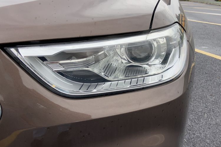 Used Haval H2 2017 Blue Label 1.5T Automatic Two-Wheel Drive Prestige Model Left Front Headlight