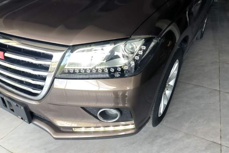 Used Haval H2 2017 Red-Label 1.5T Manual Two-Wheel Drive Comfort Model Left Front Headlight