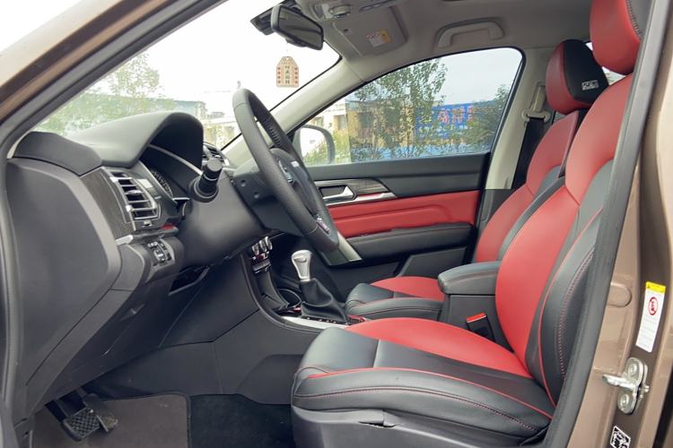 Used Haval H2 2017 Blue Label 1.5T Automatic Two-Wheel Drive Prestige Model Left Front Seat