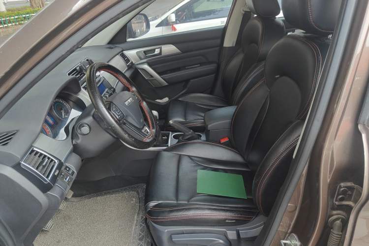 Used Haval H2 2017 Red-Label 1.5T Manual Two-Wheel Drive Comfort Model Driver Seat