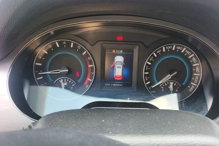 Used Haval H2 2017 Red-Label 1.5T Manual Two-Wheel Drive Luxury Model Instrument Cluster