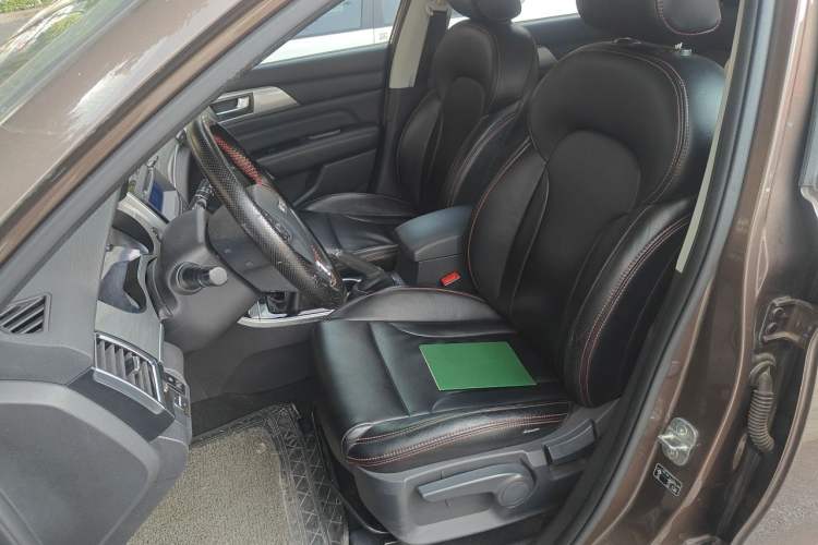 Used Haval H2 2017 Red-Label 1.5T Manual Two-Wheel Drive Comfort Model Left Front Seat