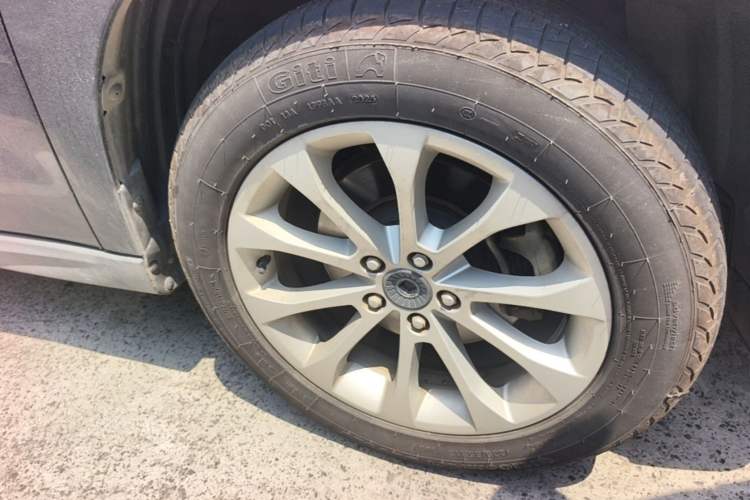 Used Haval H2 2017 Red-Label 1.5T Manual Two-Wheel Drive Luxury Model Right Front Wheel Hub