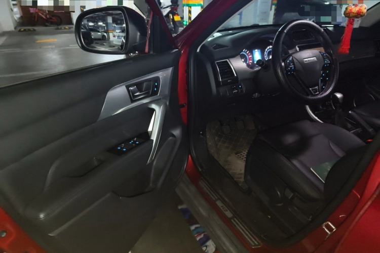 Used Haval H2 2017 Red-Label 1.5T Manual Two-Wheel-Drive Elite Model Driver Seat