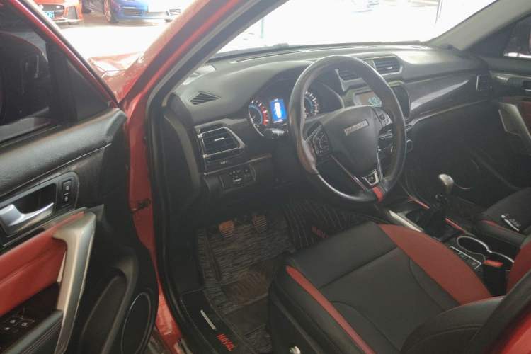 Used Haval H2 2017 Blue Label 1.5T Manual Two-Wheel Drive Luxury Model Driver Seat