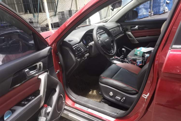 Used Haval H2 2017 Red-Label 1.5T Manual Two-Wheel Drive Luxury Model Driver Seat