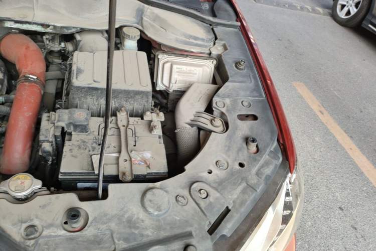 Used Haval H2 2017 Red-Label 1.5T Automatic Two-Wheel Drive Elite Model Engine Bay Left