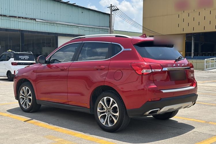 Used Haval H2 2017 Blue Label 1.5T Manual Two-Wheel-Drive Prestige Model Exterior 3