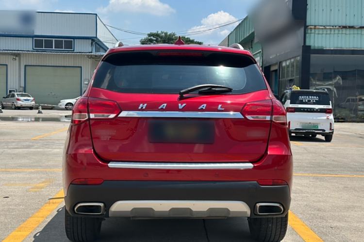 Used Haval H2 2017 Blue Label 1.5T Manual Two-Wheel-Drive Prestige Model Exterior 4