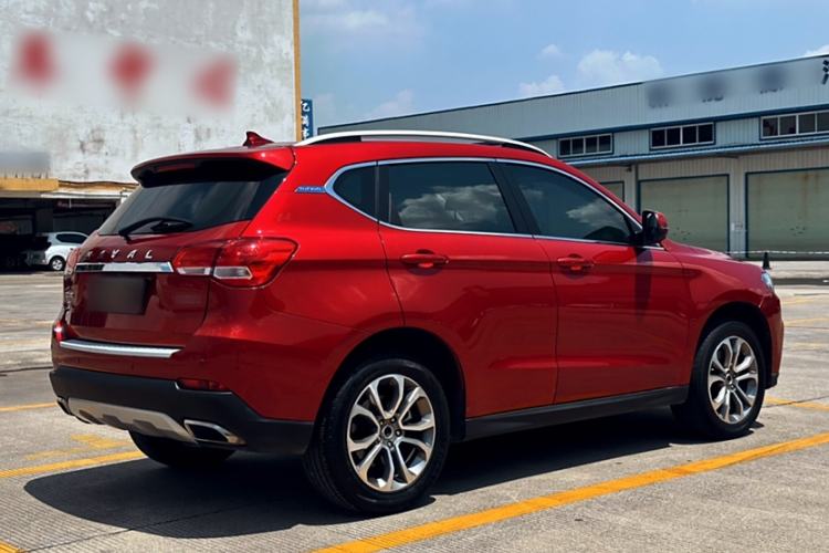 Used Haval H2 2017 Blue Label 1.5T Manual Two-Wheel-Drive Prestige Model Exterior 5