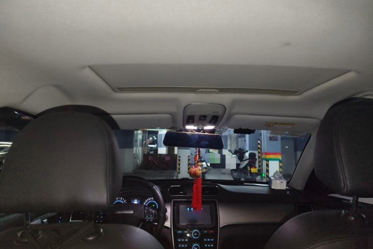 Used Haval H2 2017 Red-Label 1.5T Manual Two-Wheel-Drive Elite Model Headliner