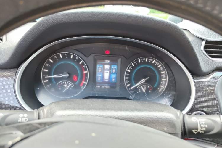 Used Haval H2 2017 Blue Label 1.5T Manual Two-Wheel Drive Luxury Model Instrument Cluster