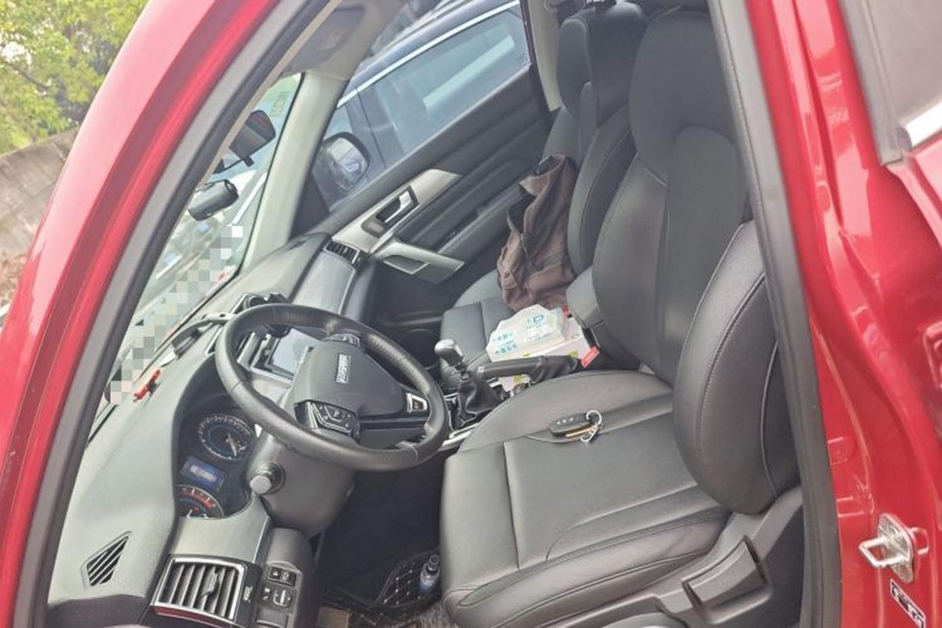 Used Haval H2 2017 Red-Label 1.5T Manual Two-Wheel-Drive Elite Model Left Front Seat